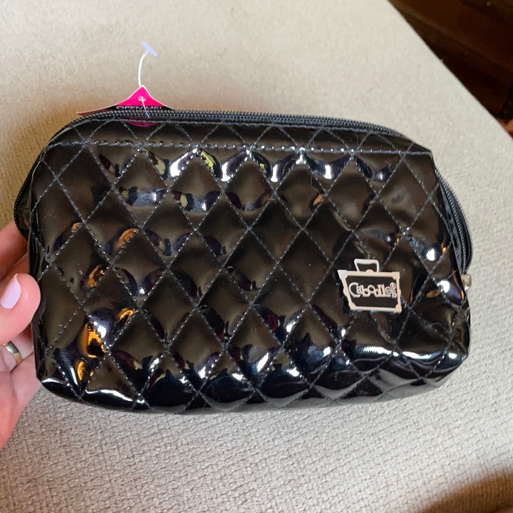 Cosmetic bag